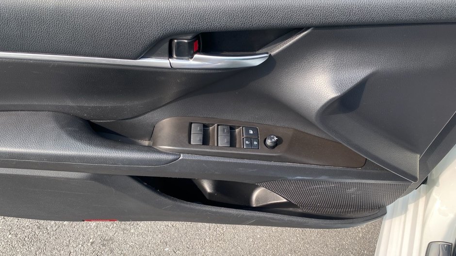 Toyota CAMRY SE AWD SE 2021-8