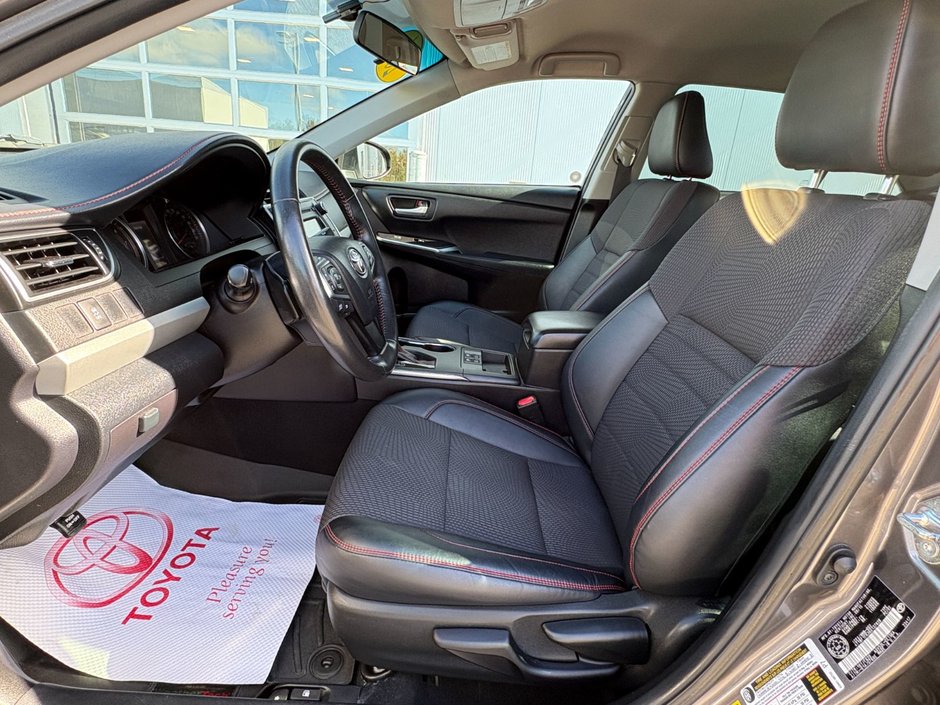 Toyota CAMRY SE 2016-10