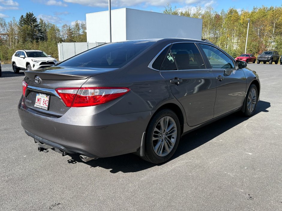 Toyota CAMRY SE 2016-4