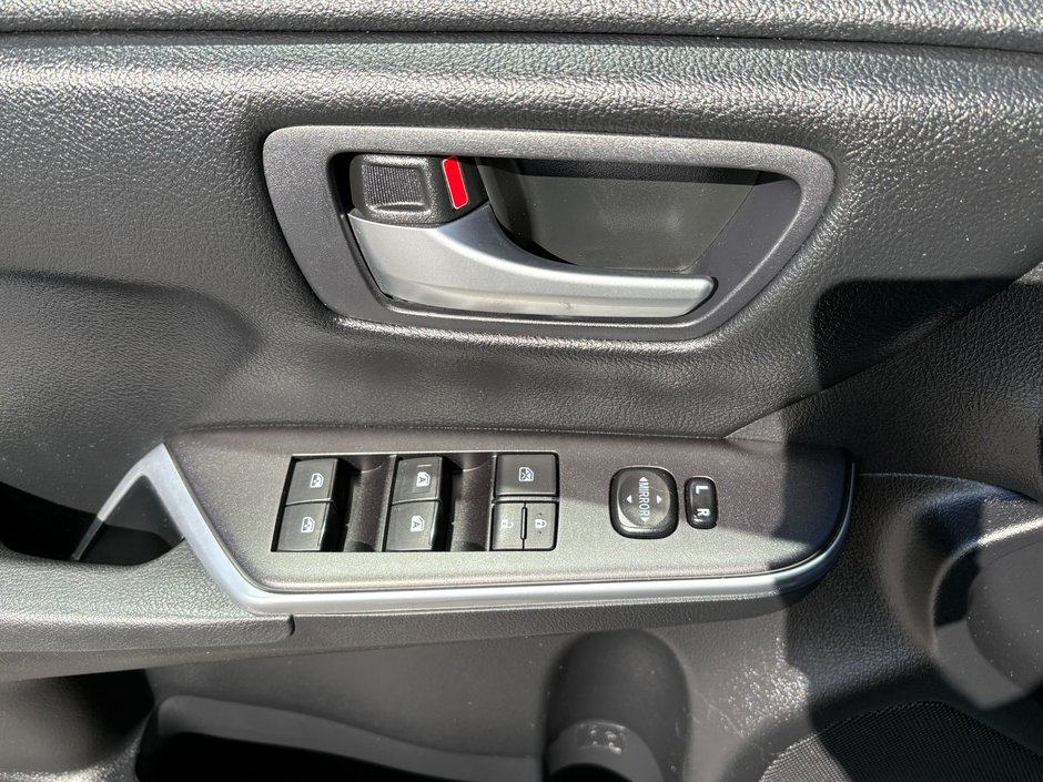 Toyota CAMRY SE 2016-9