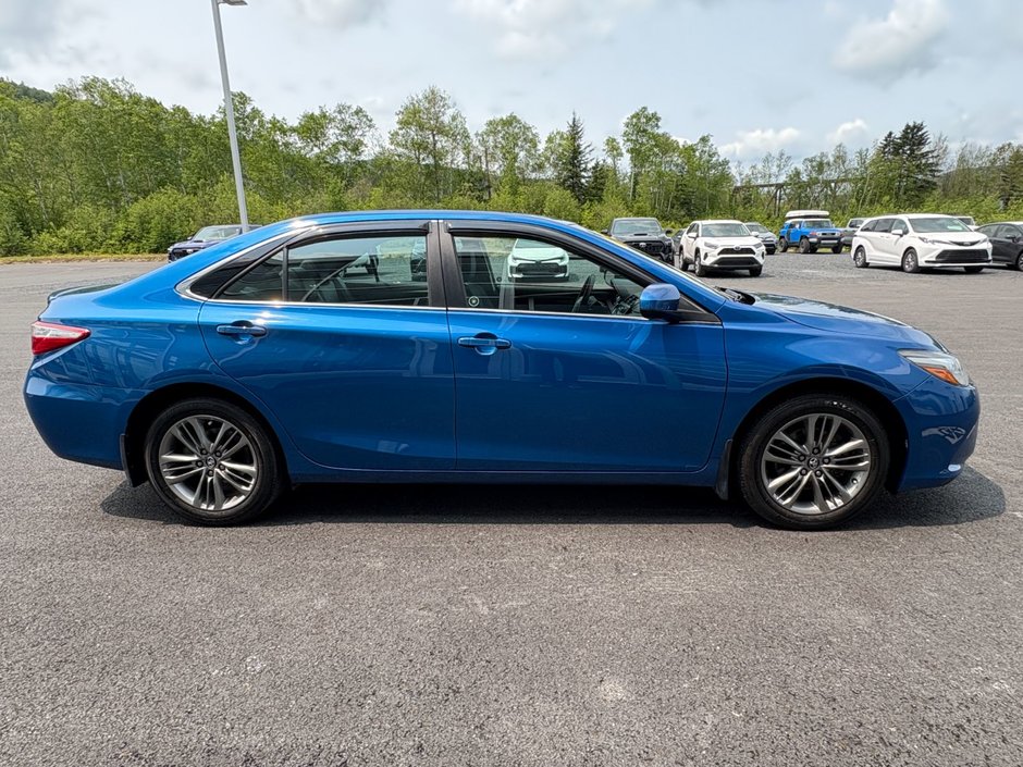 2017 Toyota Camry SE SE-3