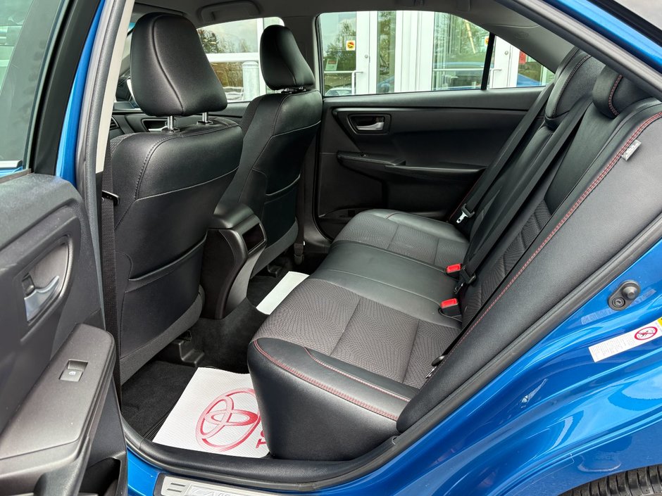 2017 Toyota Camry SE SE-12