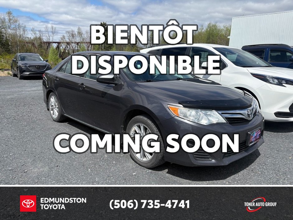 2014 Toyota CAMRY LE-0