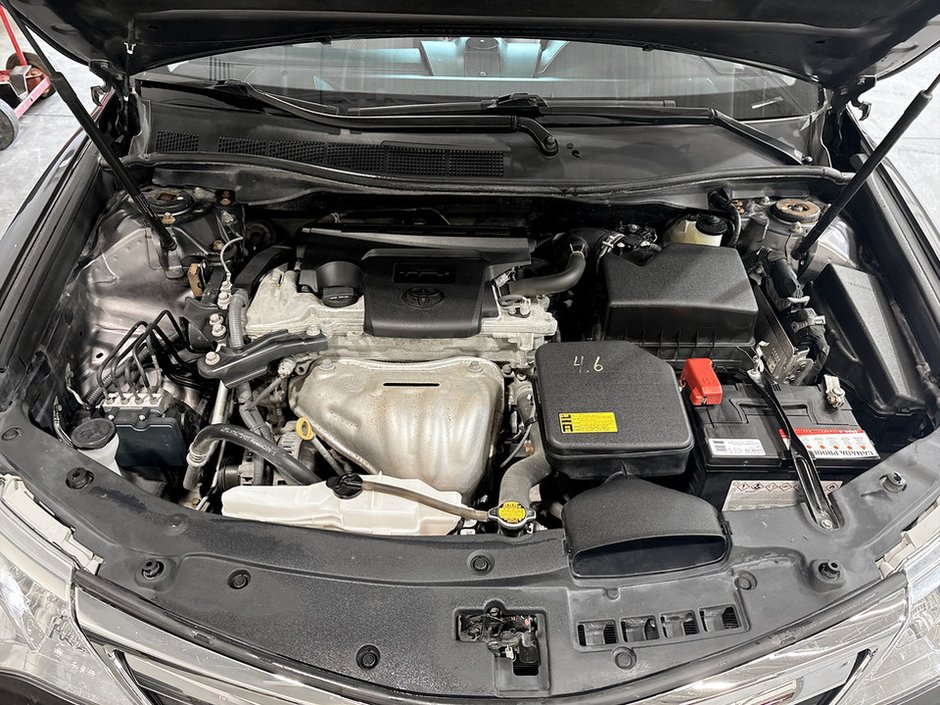 2014 Toyota CAMRY LE-14