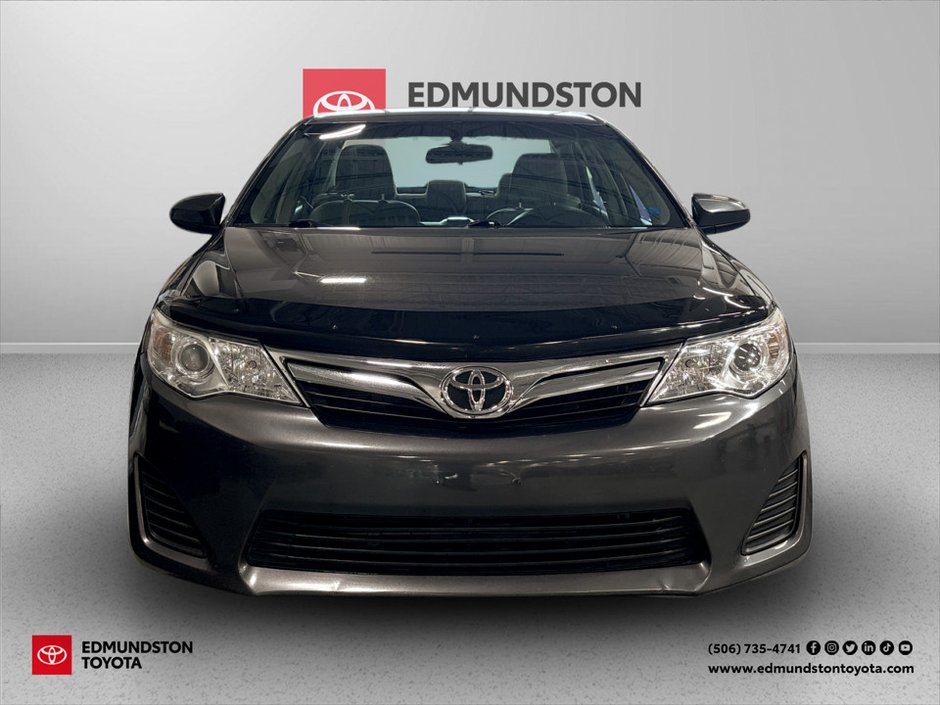 2014 Toyota CAMRY LE-4