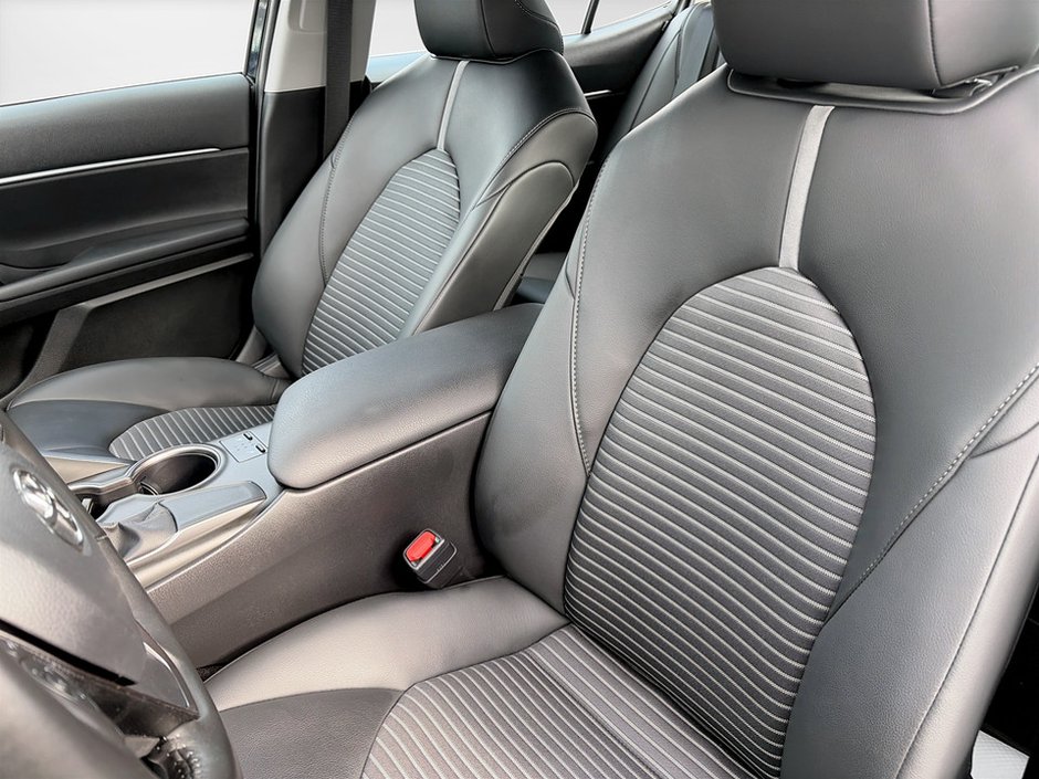 Toyota CAMRY SE 2024-8