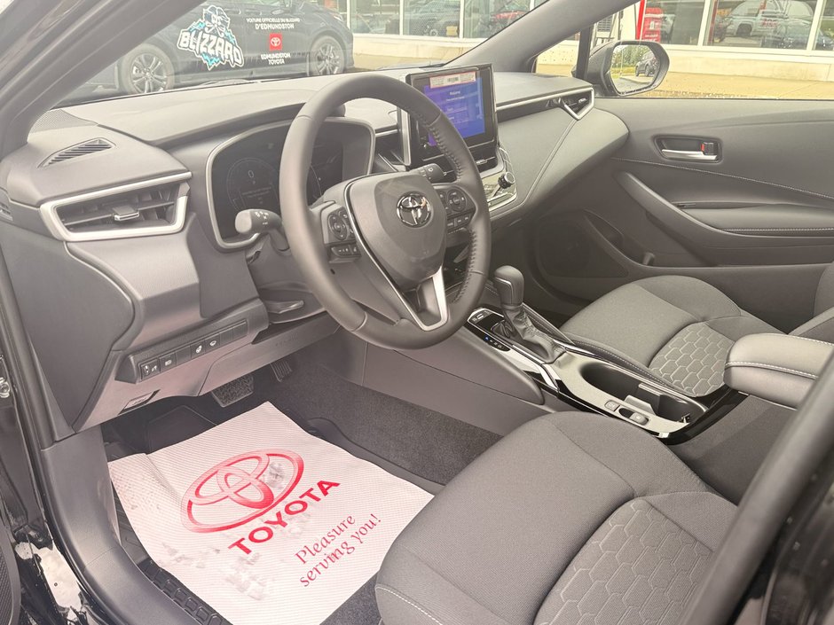 2026 Toyota COROL HATC-6