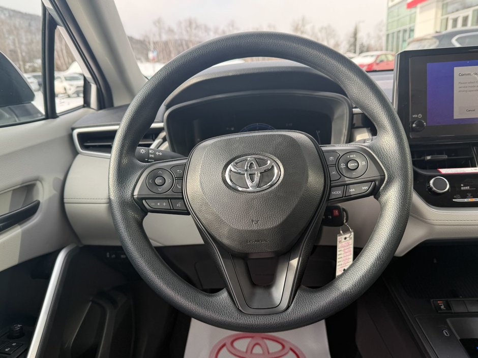 2026 Toyota COROLLA CROSS L FWD L-11