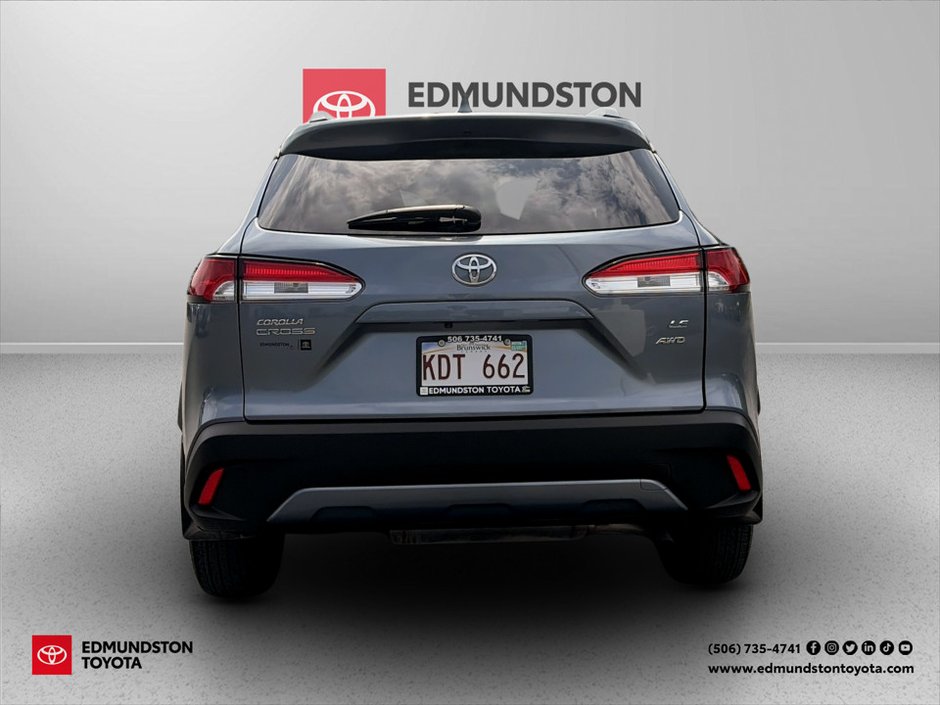 2024 Toyota COROLLA CROSS LE PREMIUM LE-3