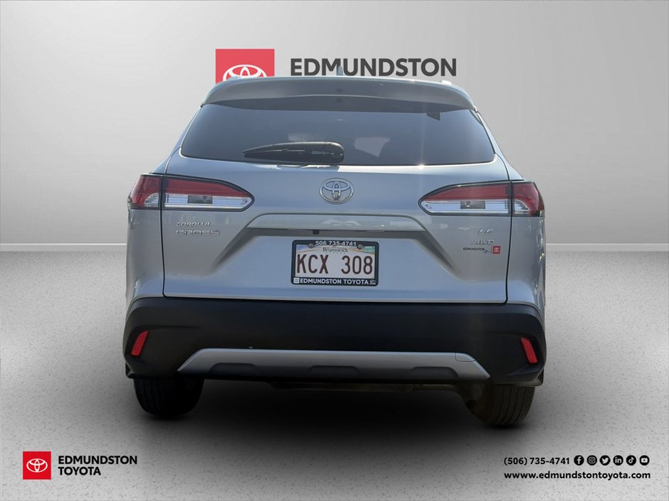2023 Toyota Corolla Cross LE-3