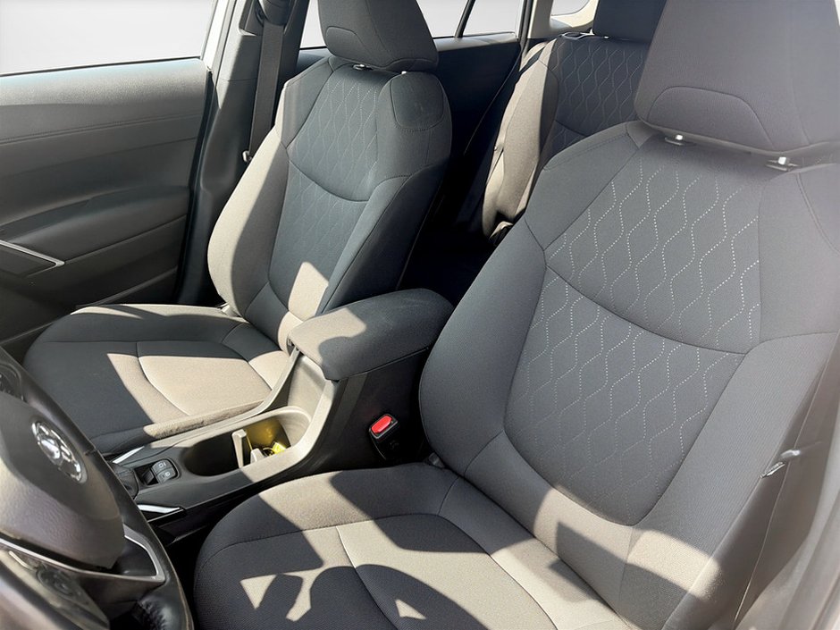 2023 Toyota Corolla Cross LE-8
