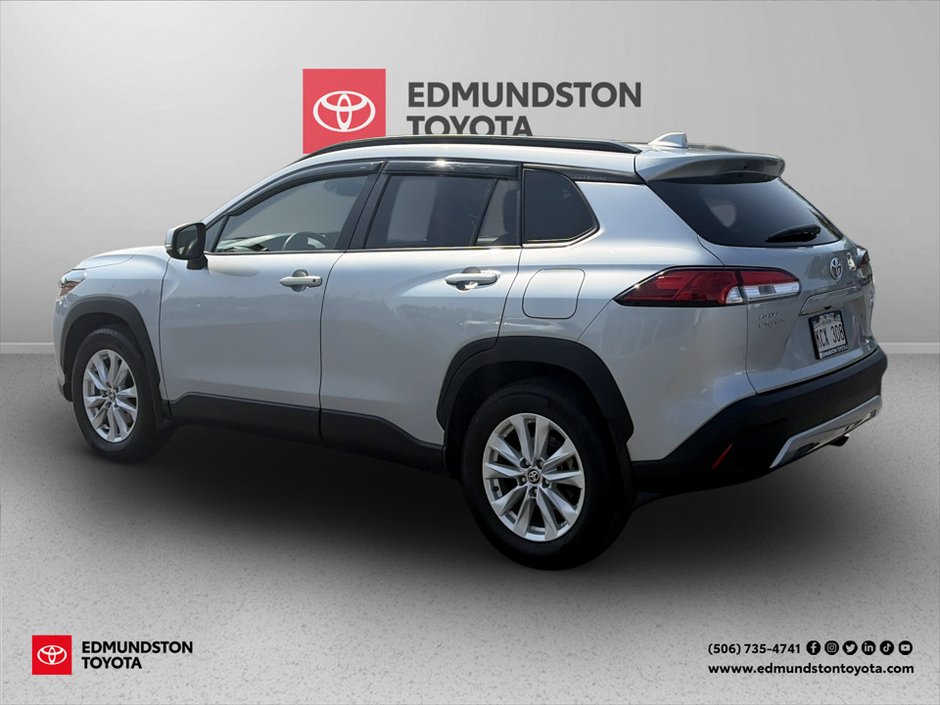 2023 Toyota Corolla Cross LE-2