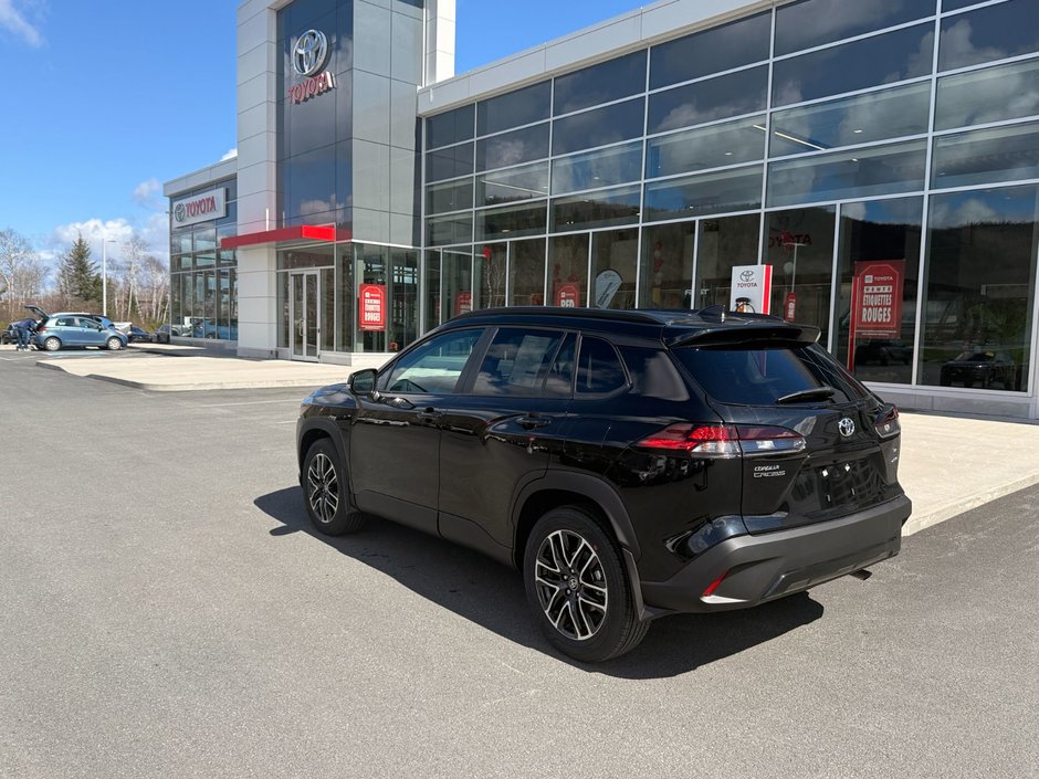 2026 Toyota COROLLA CROSS LE AWD LE-2