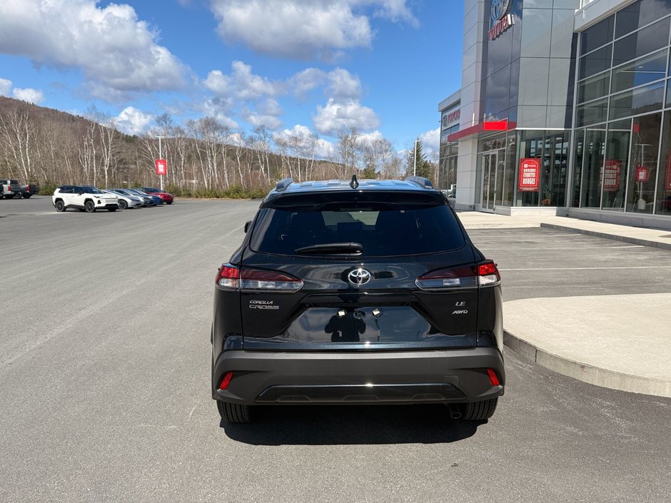 2026 Toyota COROLLA CROSS LE AWD LE-3
