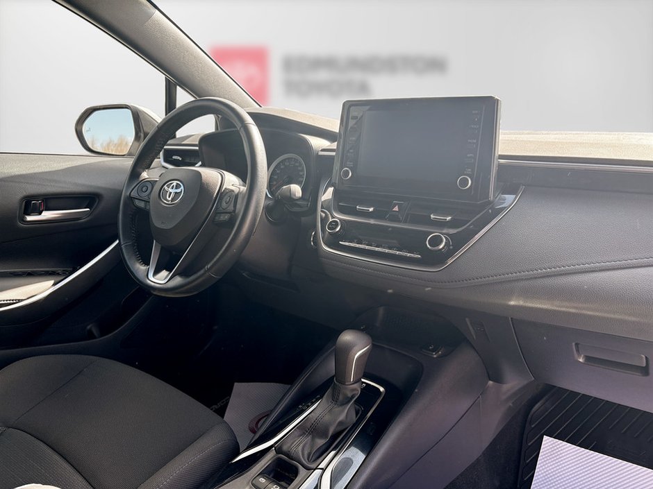 Toyota COROLLA FWD  2022-11