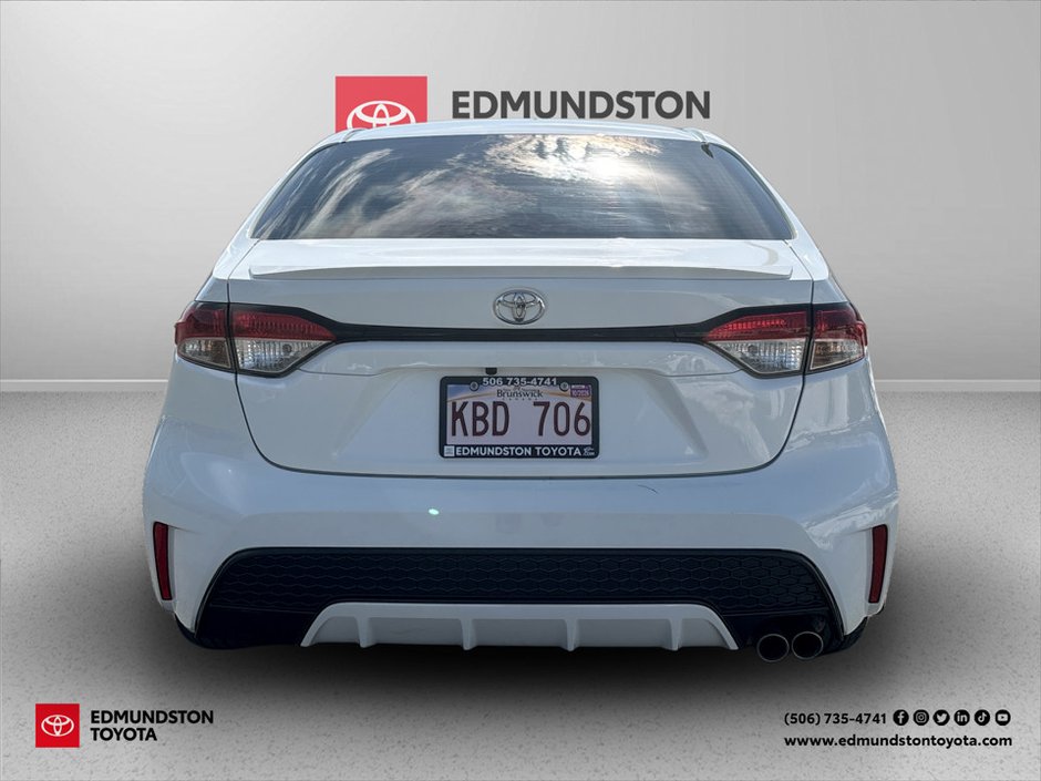 Toyota COROLLA FWD  2022-4