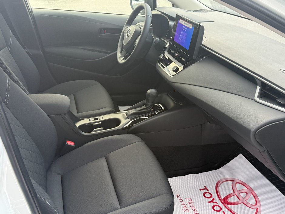 Toyota COROLLA HYBRIDE LE AWD Hybrid LE 2026-14