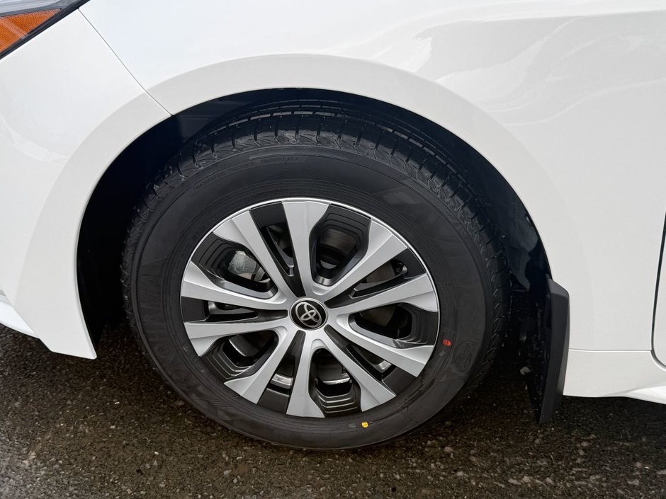 Toyota COROLLA HYBRIDE LE AWD Hybrid LE 2026-7