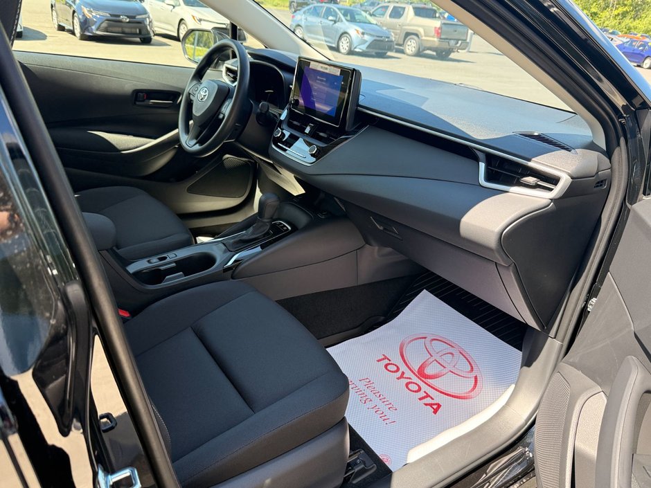 Toyota COROLLA HYBRIDE LE Hybrid LE 2026-12
