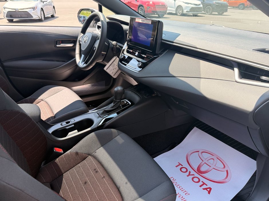 2026 Toyota COROLLA HYBRIDE SE AWD Hybrid SE-13