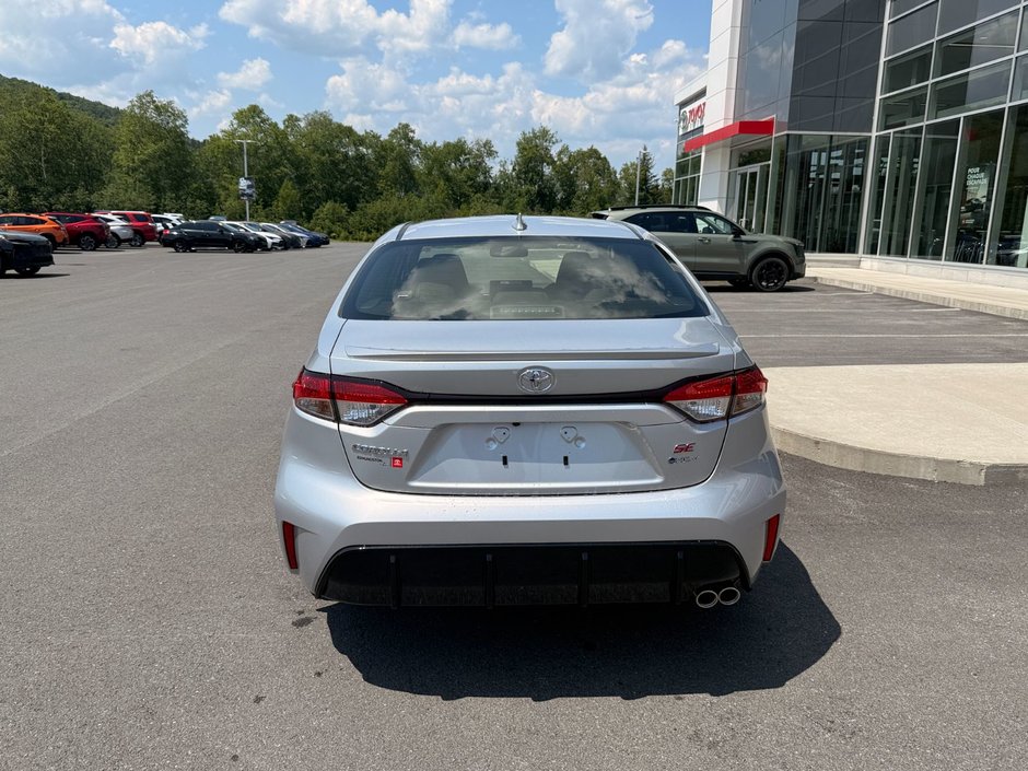 2026 Toyota COROLLA HYBRIDE SE AWD Hybrid SE-3