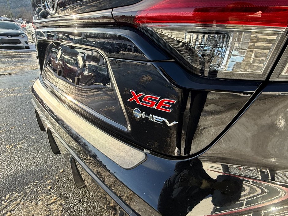 2026 Toyota COROLLA HYBRIDE XSE AWD Hybrid XSE-15