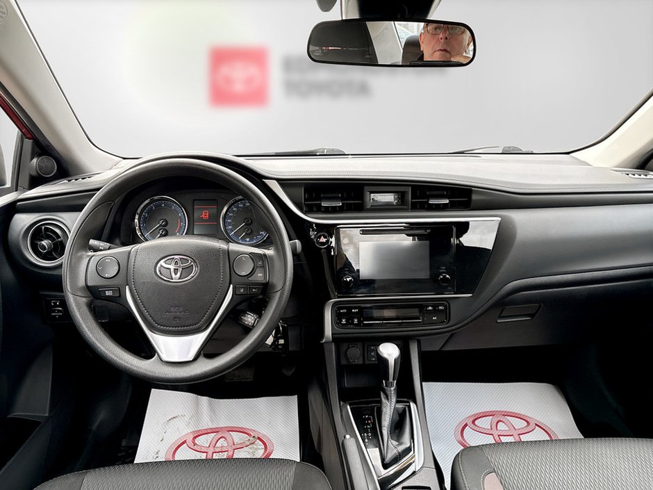 2019 Toyota COROLLA LE LE-11