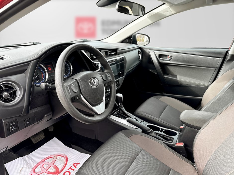 2019 Toyota COROLLA LE LE-8