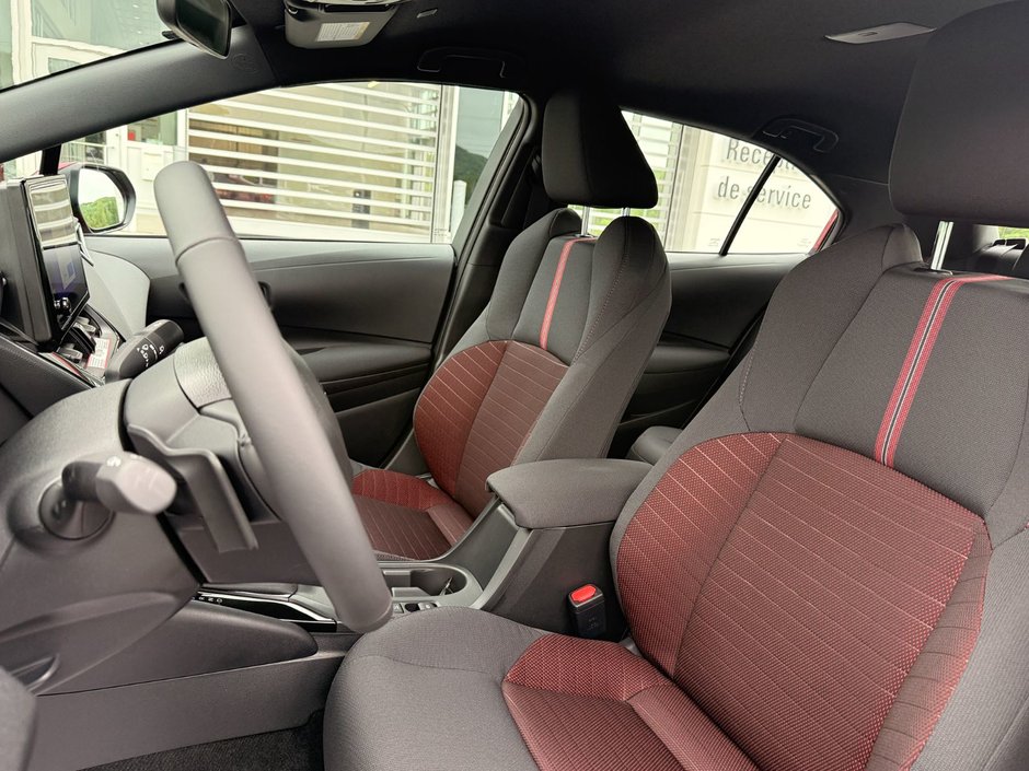 2026 Toyota COROLLA SE CVT SE-11