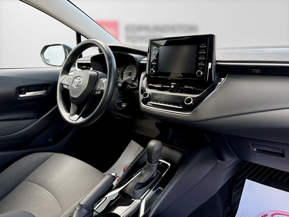 2020 Toyota COROLLA L-7