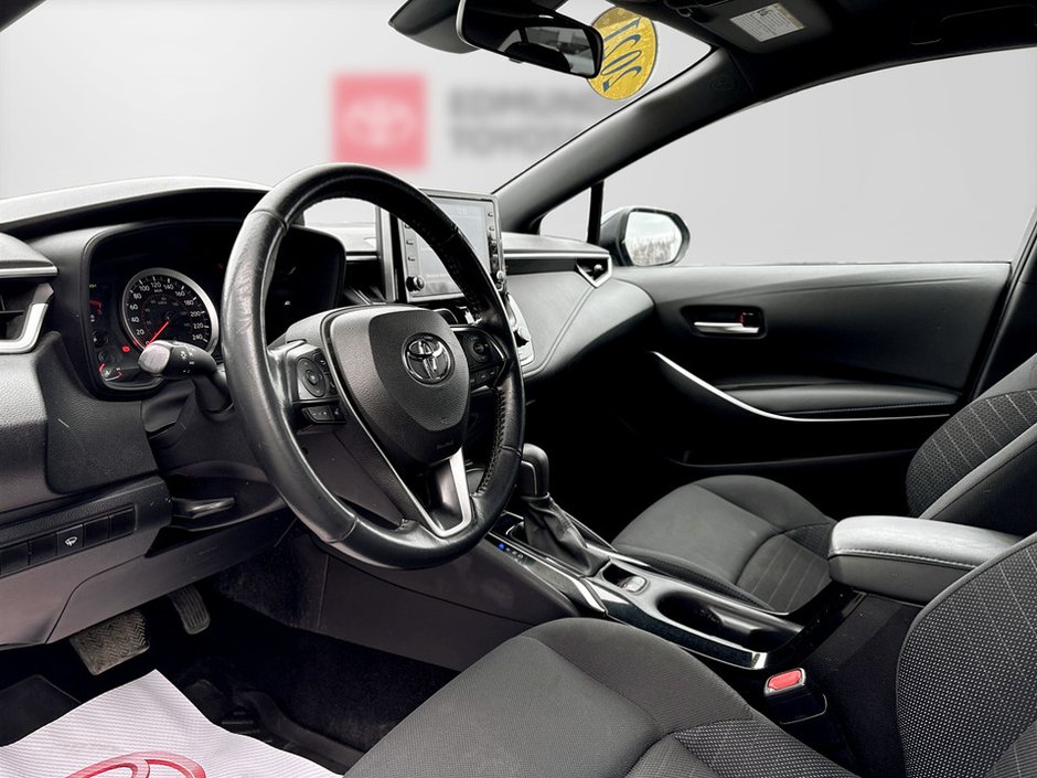 2021 Toyota COROLLA SE-11