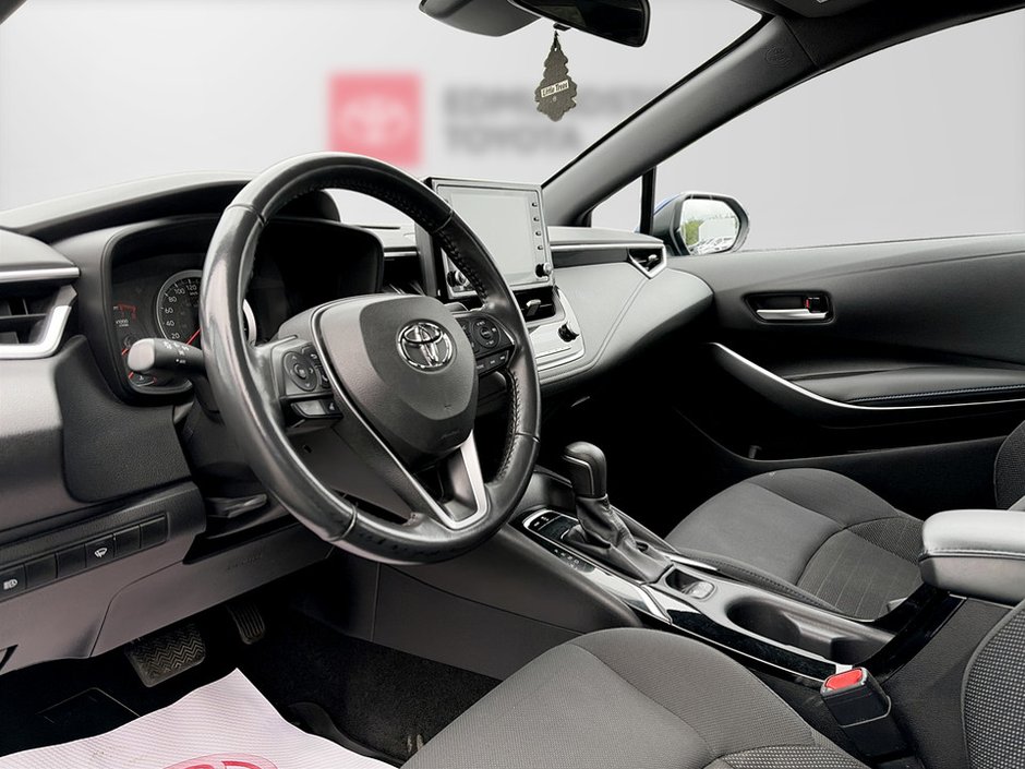 2022 Toyota COROLLA SE-11