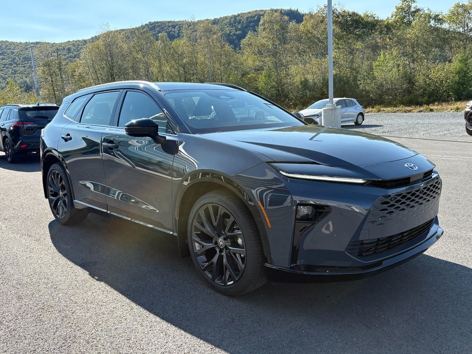 2025 Toyota CROWN SIGNIA LIMITED Limited-2