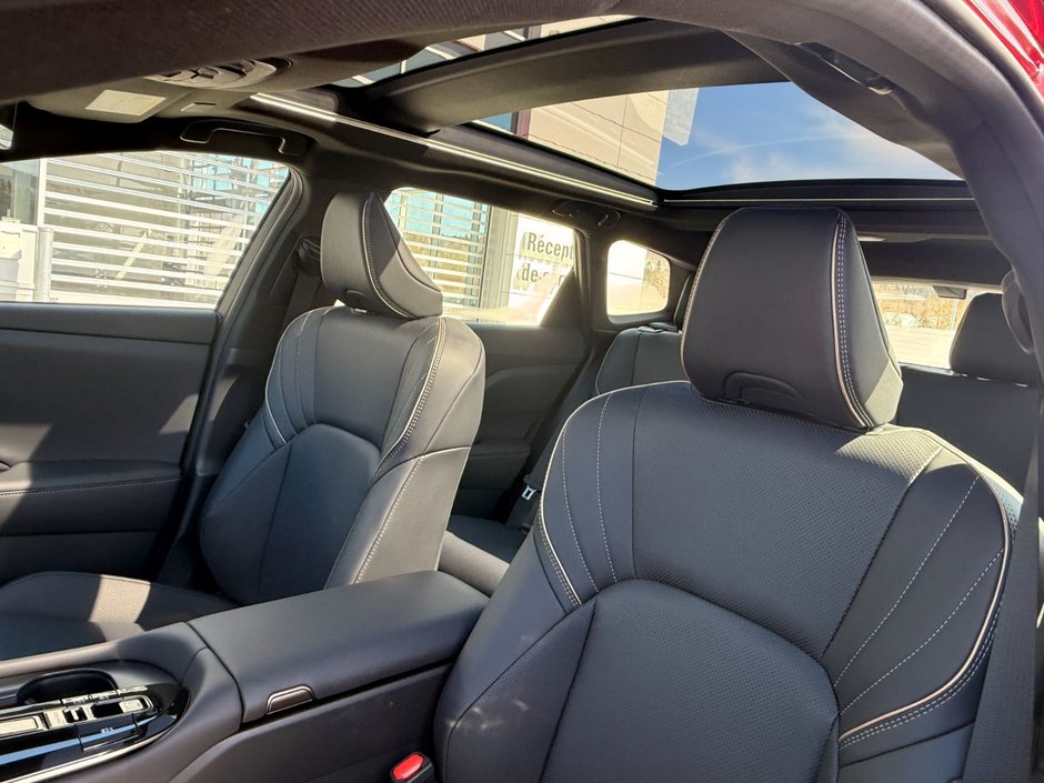 Toyota Crown Signia LIMITED 2026-11