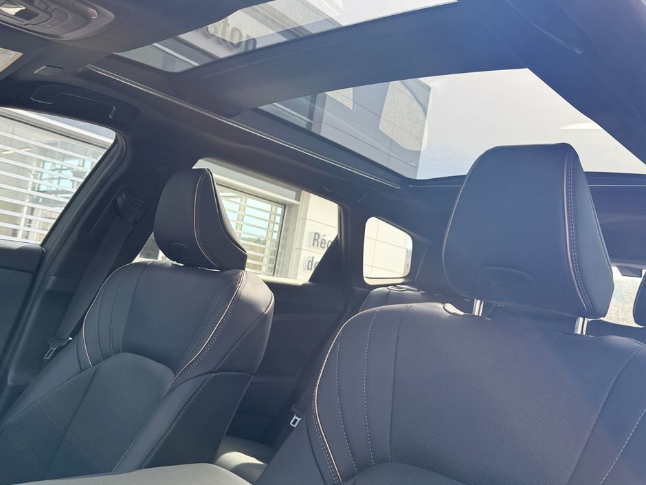 Toyota Crown Signia LIMITED 2026-11