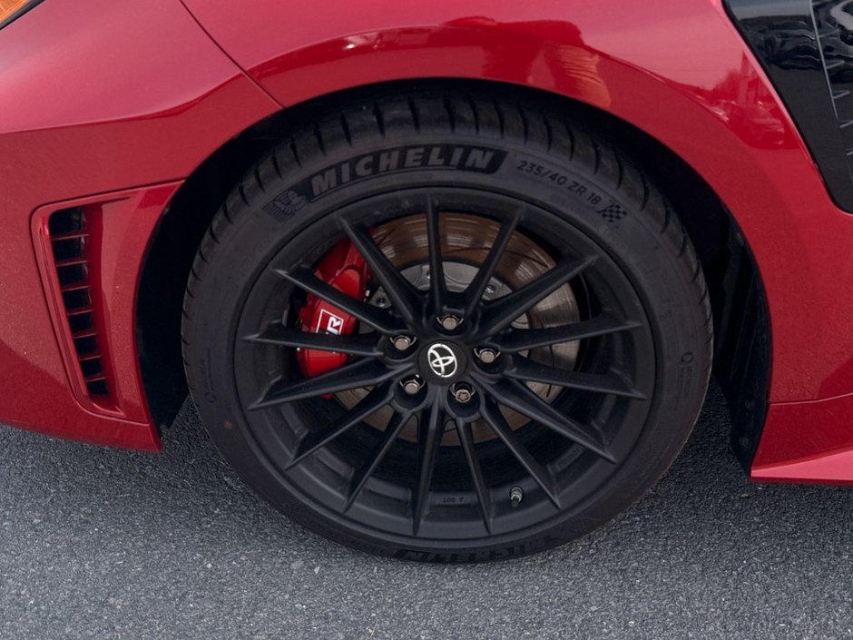 Toyota GR Corolla PREMIUM MT - PREMIUM COLOUR 2025-5