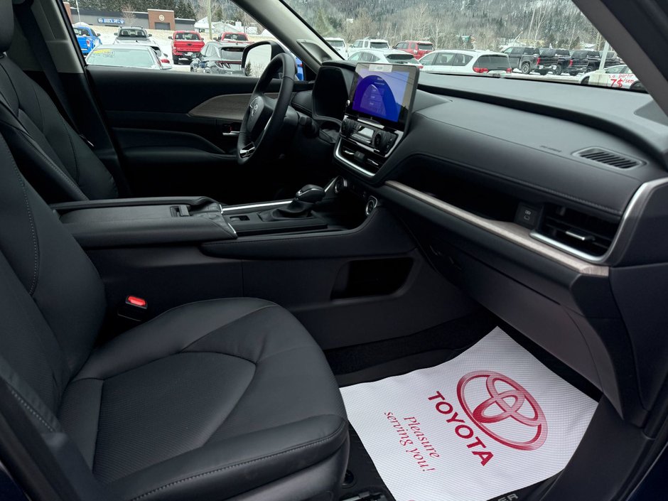 2026 Toyota GRAND HIGHLANDER LIMITED AWD Limited-18