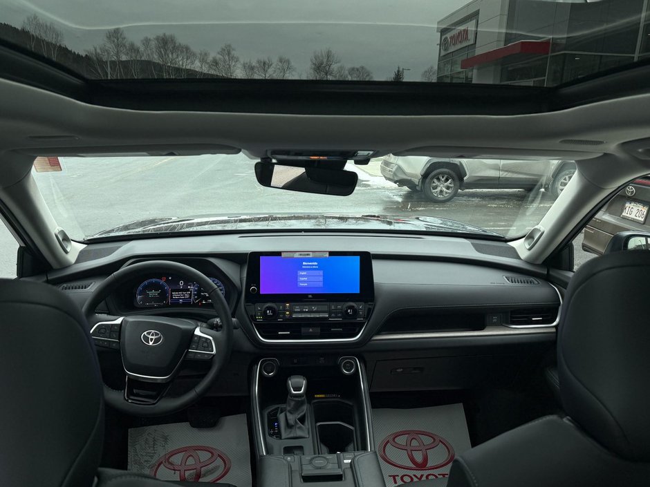 2026 Toyota GRAND HIGHLANDER LIMITED AWD Limited-12