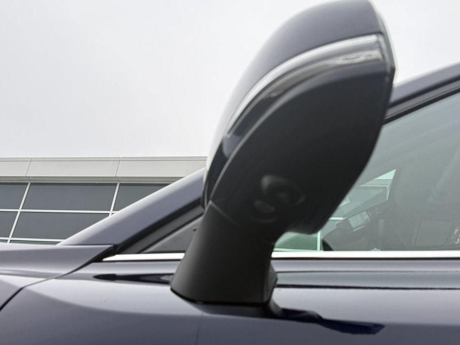 2026 Toyota GRAND HIGHLANDER LIMITED AWD Limited-8