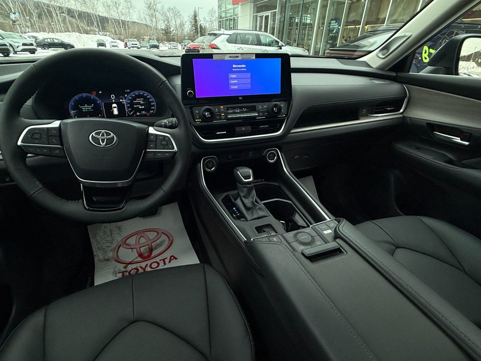 2026 Toyota GRAND HIGHLANDER LIMITED AWD Limited-14