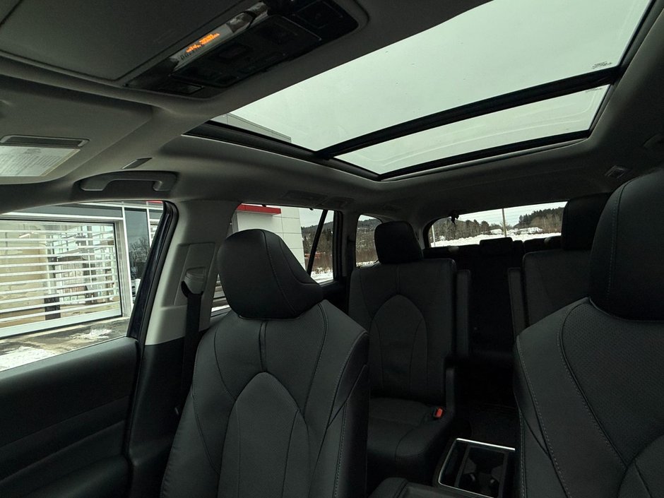 2026 Toyota GRAND HIGHLANDER LIMITED AWD Limited-16