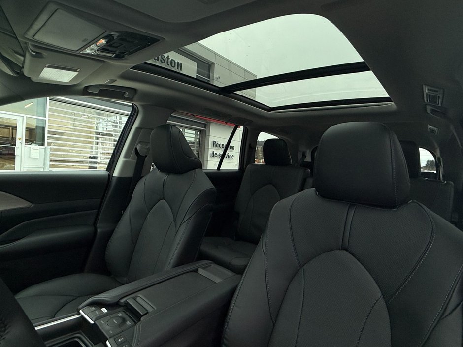 2026 Toyota GRAND HIGHLANDER LIMITED AWD Limited-15