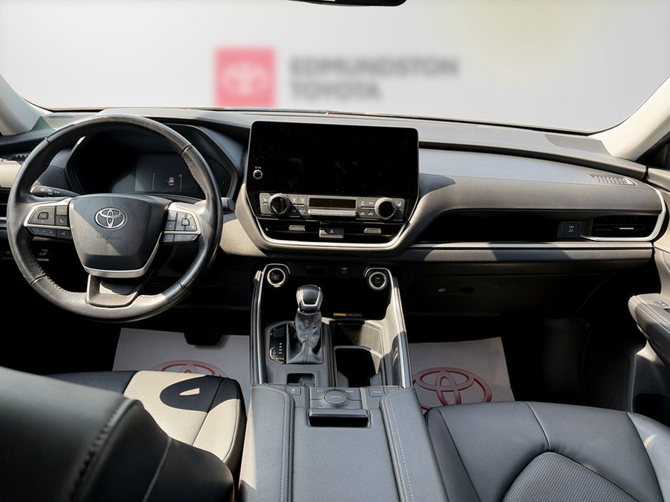 2024 Toyota GRAND HIGHLANDER XLE-10