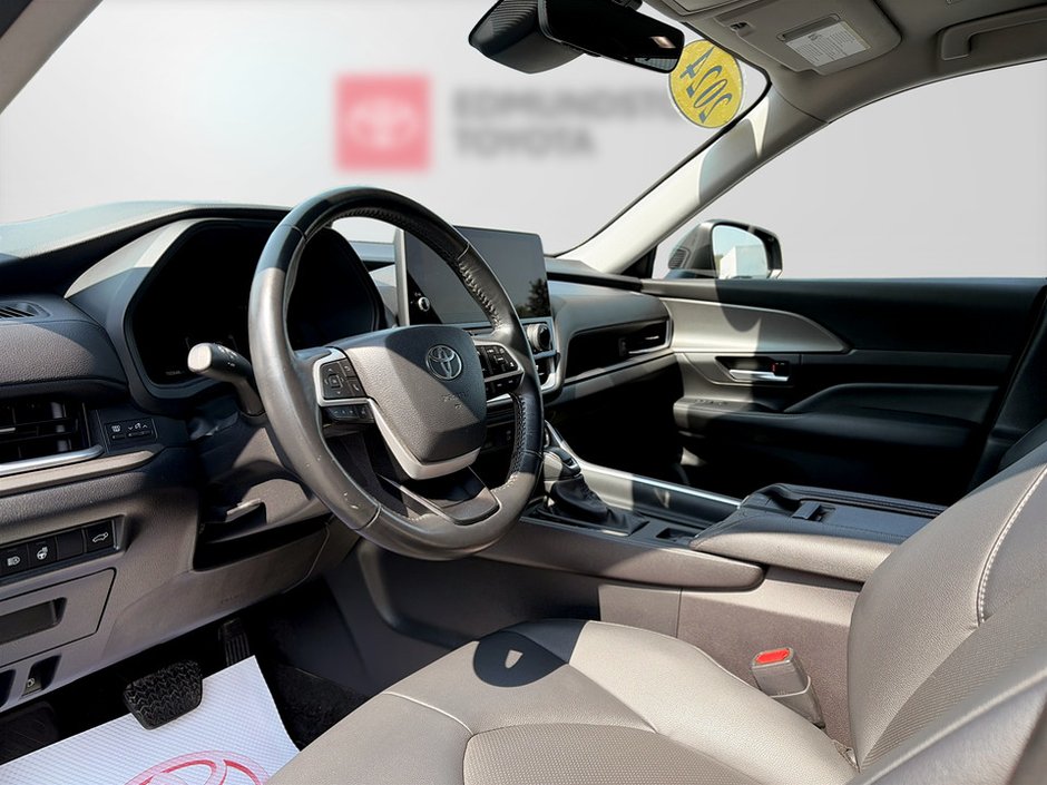 2024 Toyota GRAND HIGHLANDER XLE-11