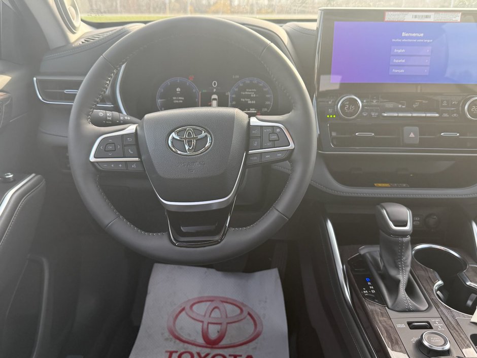 2025 Toyota HIGHLANDER LIMITED AWD Limited-9