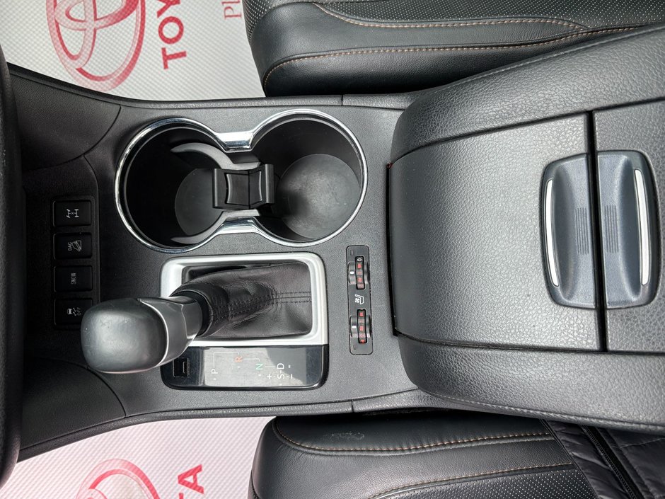 Toyota HIGHLANDER LIMITED Limited 2019-15