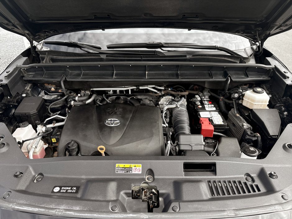 Toyota Highlander Limited 2021-15