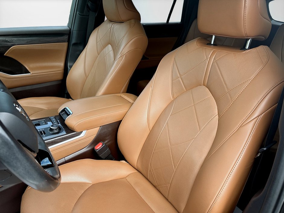Toyota Highlander Limited 2021-8