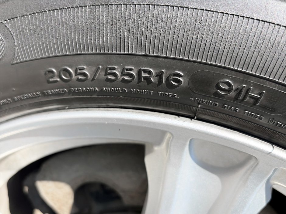 Toyota MATRIX  2012-6