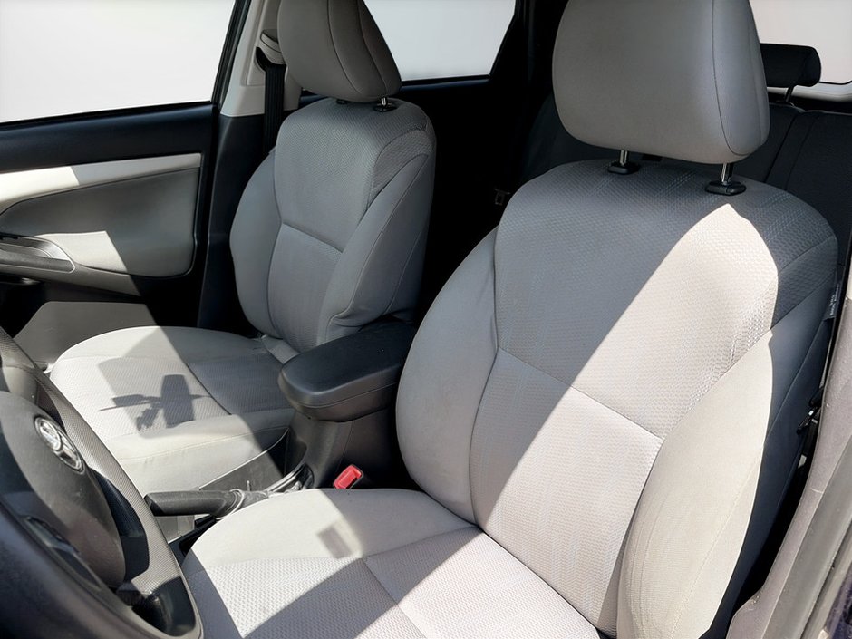 Toyota MATRIX  2012-8